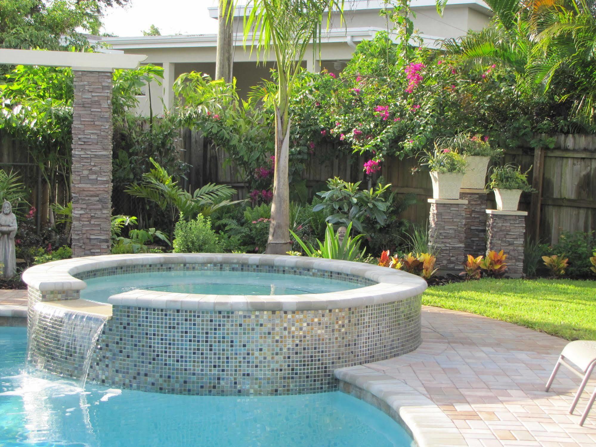 Heffron Manor Hotel Wilton Manors Exterior photo