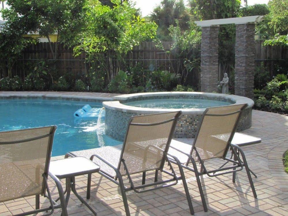 Heffron Manor Hotel Wilton Manors Exterior photo